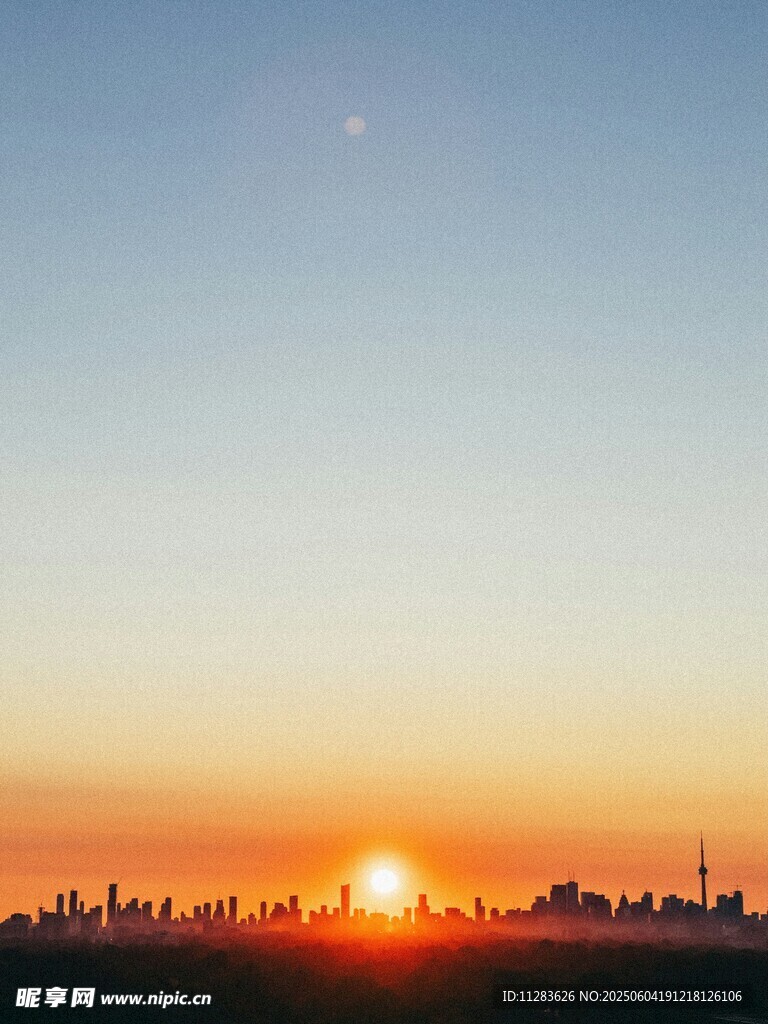 城市日落美景