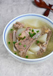 萝卜炖排骨  