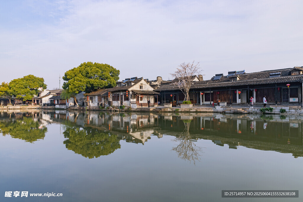 江南水乡静谧湖景