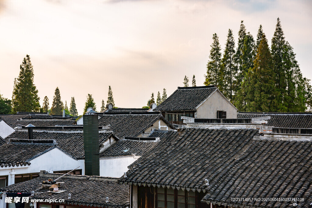 江南水乡屋顶风光