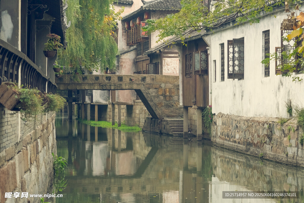 江南水乡古巷小桥流水景
