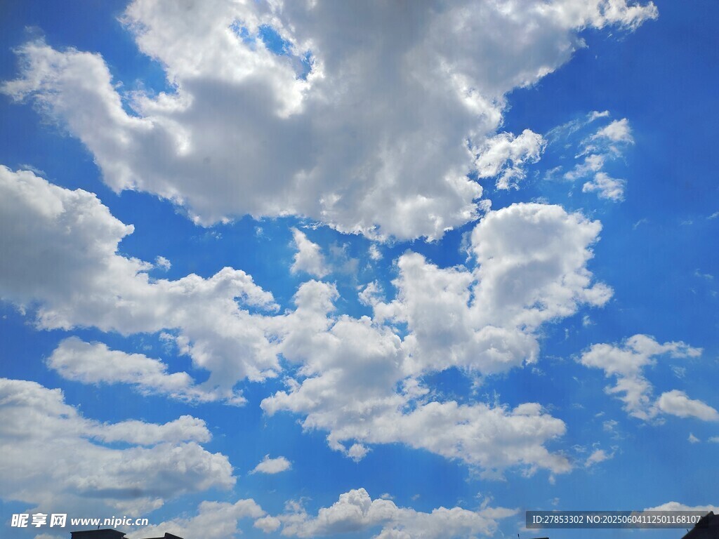 蓝天白云美景