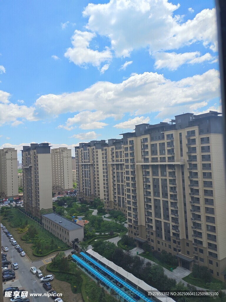 高层俯瞰城市住宅区景观