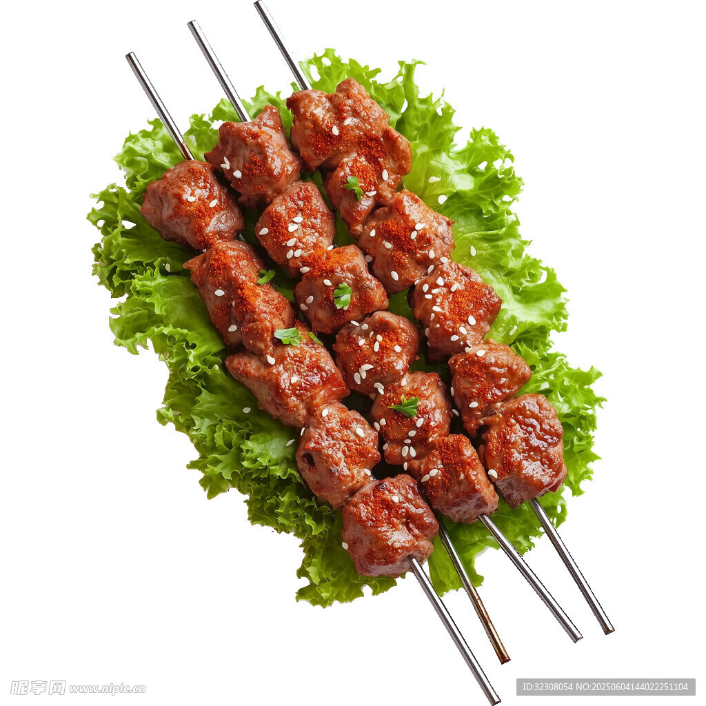 美味烤肉串摆于生菜上