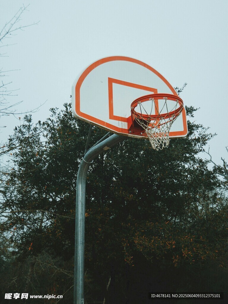户外篮球架