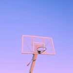 夕阳下的篮球框