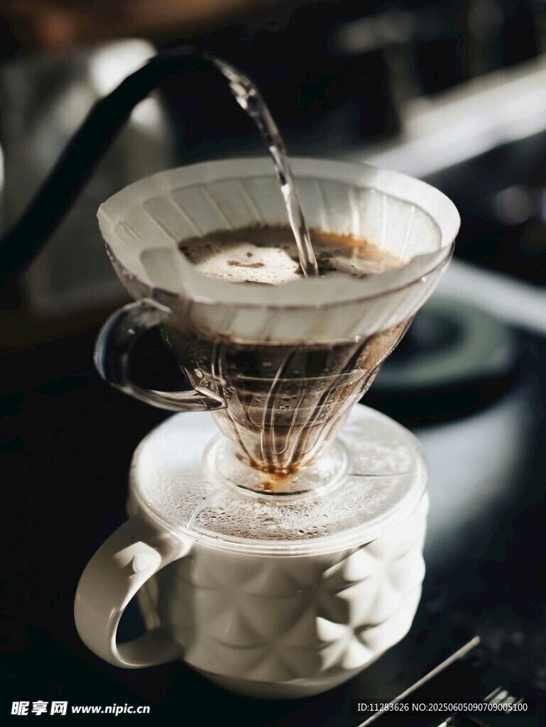 手冲咖啡制作瞬间