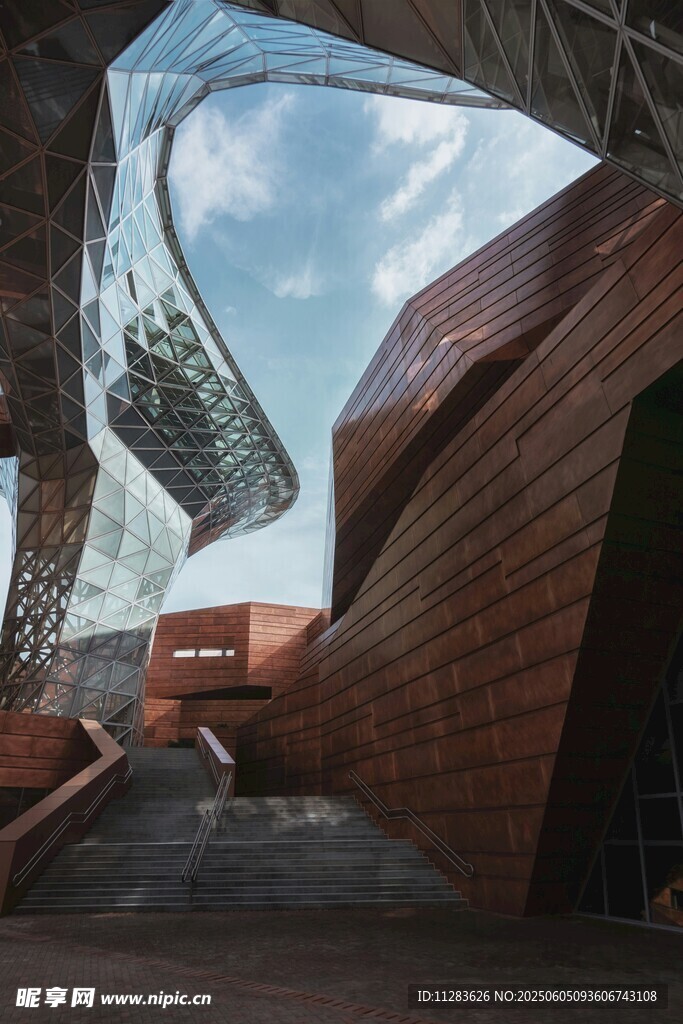 现代风格独特建筑外观
