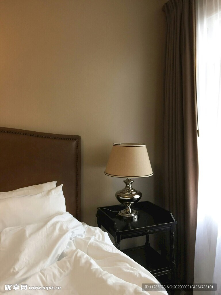 温馨卧室一角
