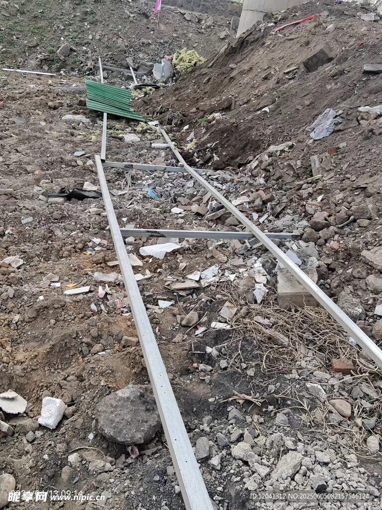 围挡施工 工地现场