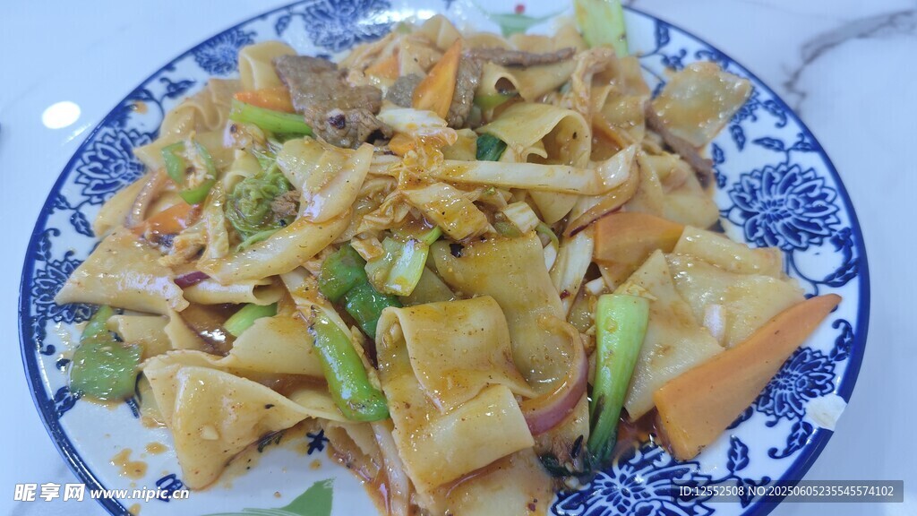 炒宽面