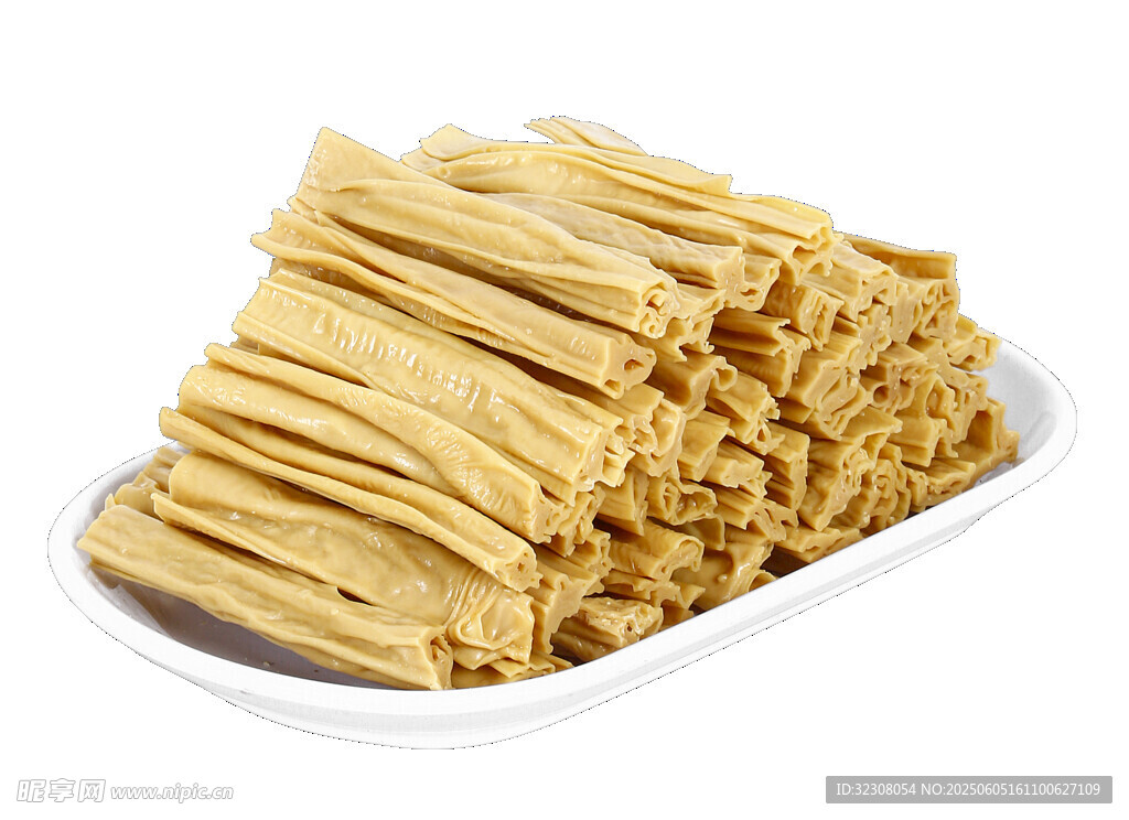 美味腐竹堆叠盘中