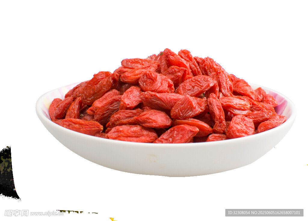 碗中饱满枸杞色泽鲜艳