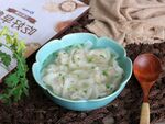 清新碗装美味蔬菜馄饨