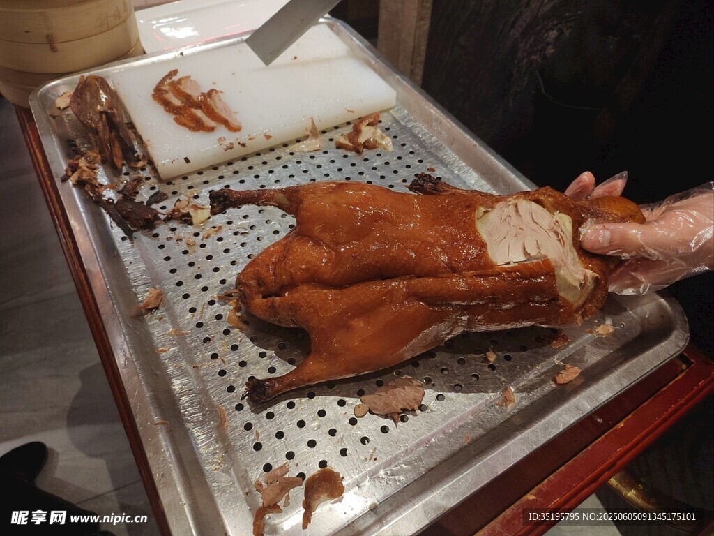 现切美味烤鸭诱人呈现