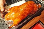 美味烤鸭待切