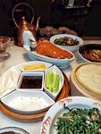 丰盛中式美食一桌佳肴