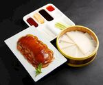 美味烧腊配清淡粥品