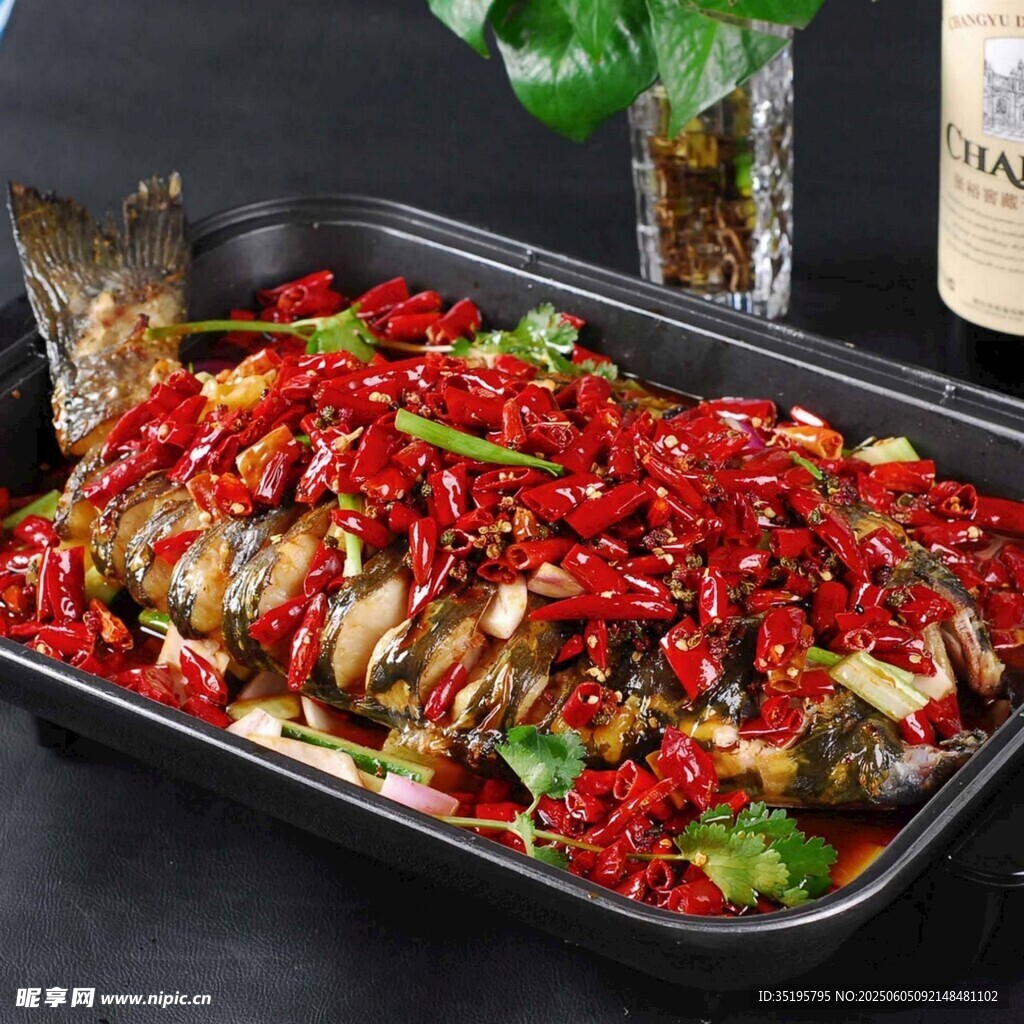 香辣烤鱼色泽诱人超美味