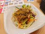 美味凉拌面 色彩丰富诱人
