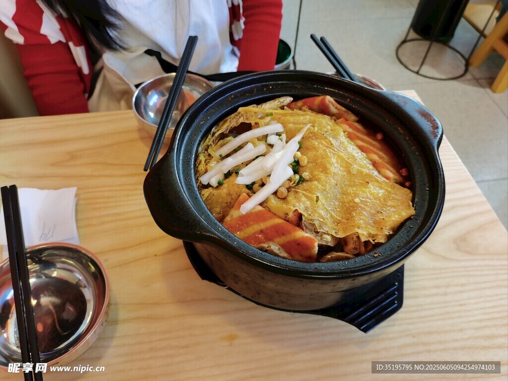 韩式美味芝士火锅
