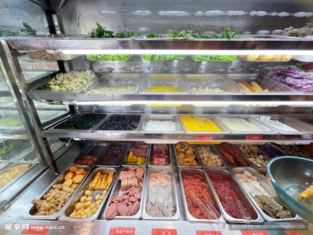 多样美味食材陈列展示