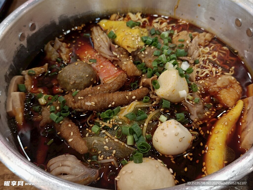 美味鲜香的特色卤味拼盘