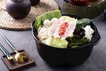 日式海鲜蔬菜火锅料理