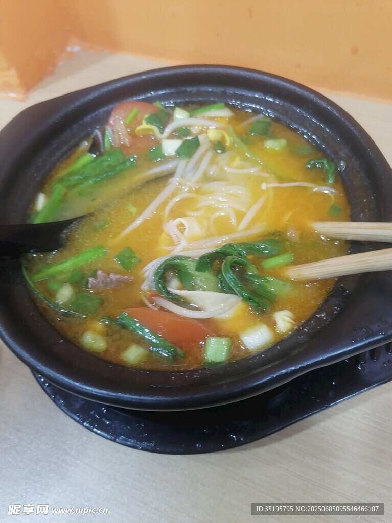美味砂锅米线