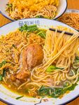 美味鸡腿面诱人呈现