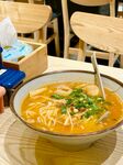 美味热汤面诱人上桌