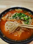 红油飘香的美味面条