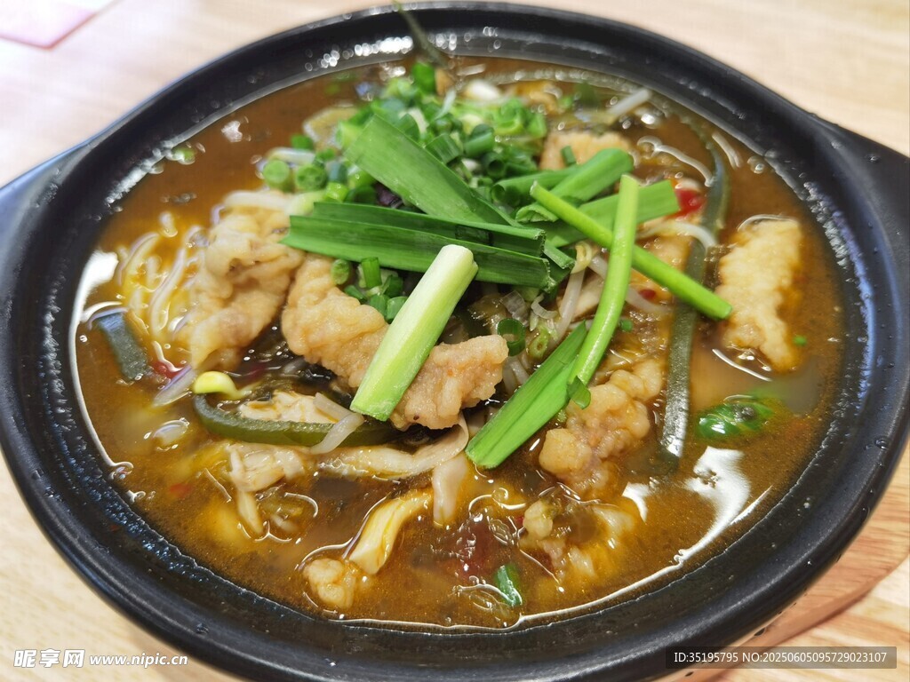 美味鲜香的特色炖菜