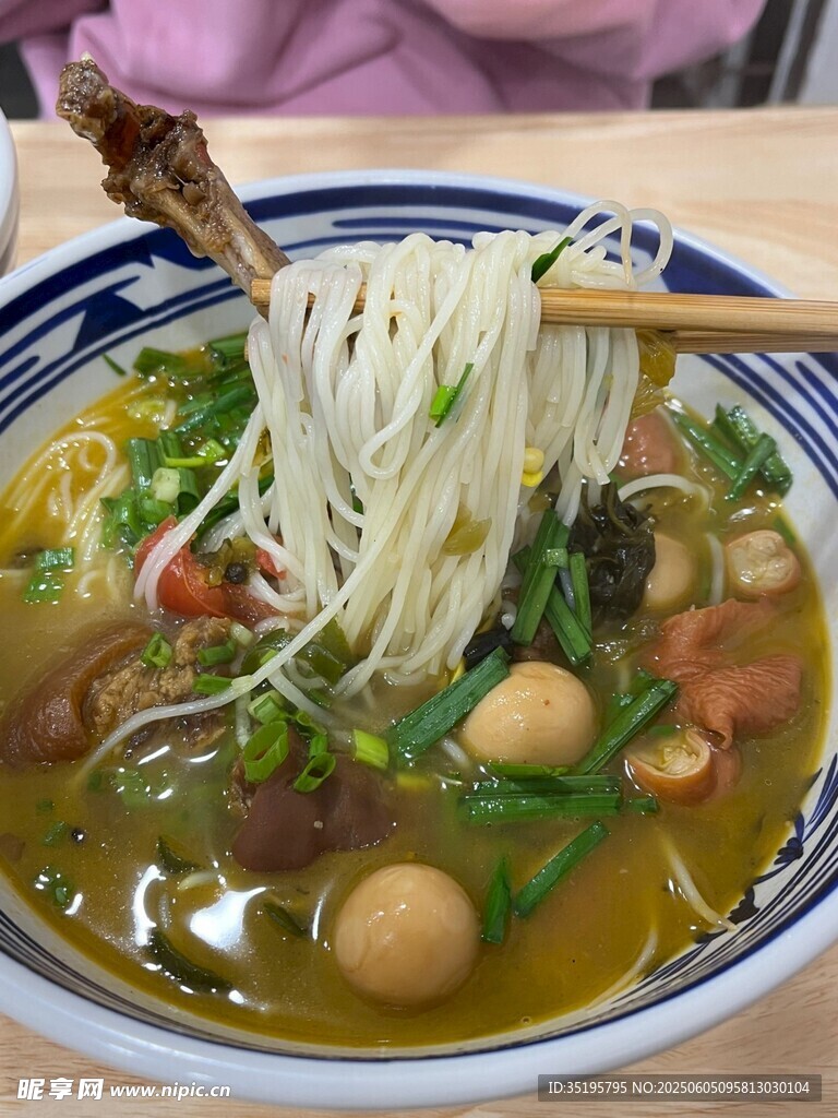 美味鲜香的特色米线