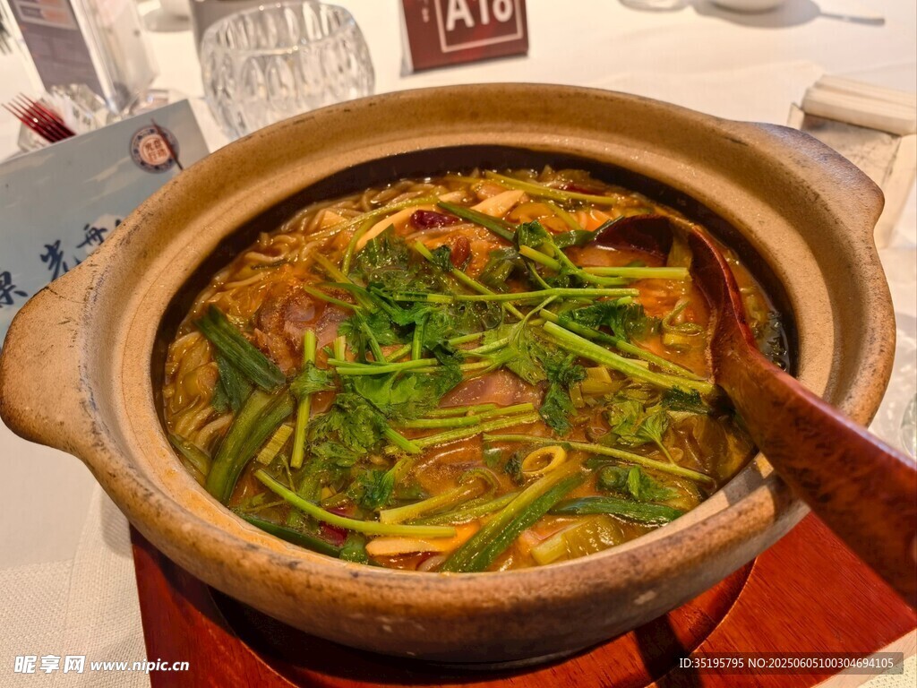 美味砂锅煲