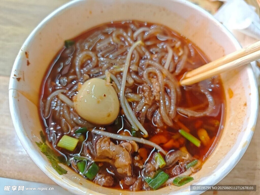 美味卤蛋牛肉面