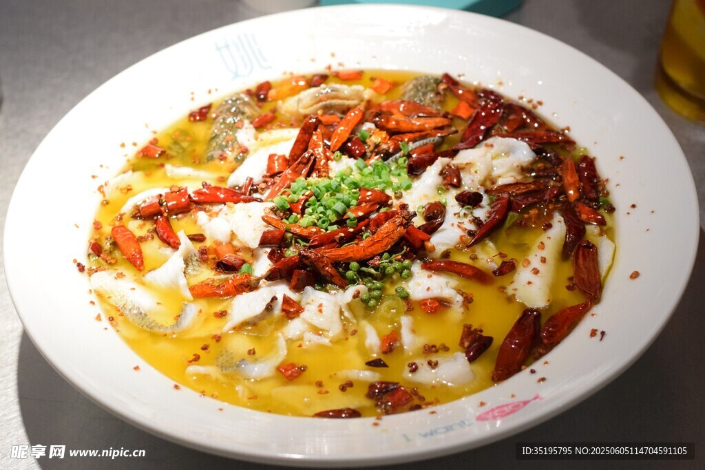 美味凉拌面 诱人食欲满满