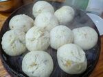 热气腾腾的美味包子