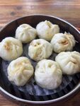 蒸笼里的美味鲜肉小笼包
