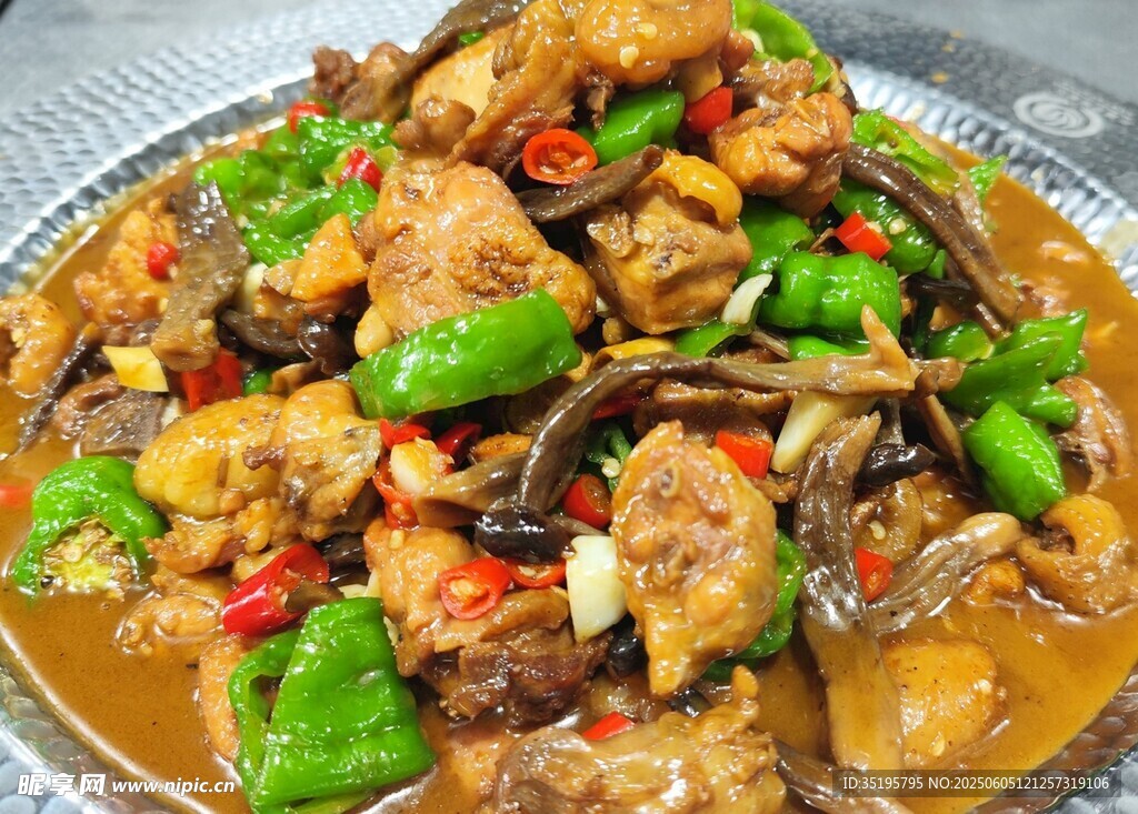 美味农家炒鸡杂