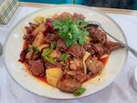 香辣美味牛肉炒菜