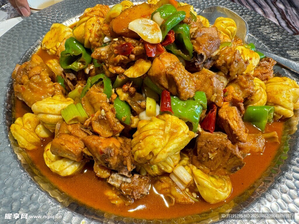美味农家炒鸡蛋配肉