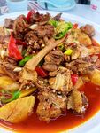 美味红烧鸡块诱人呈现