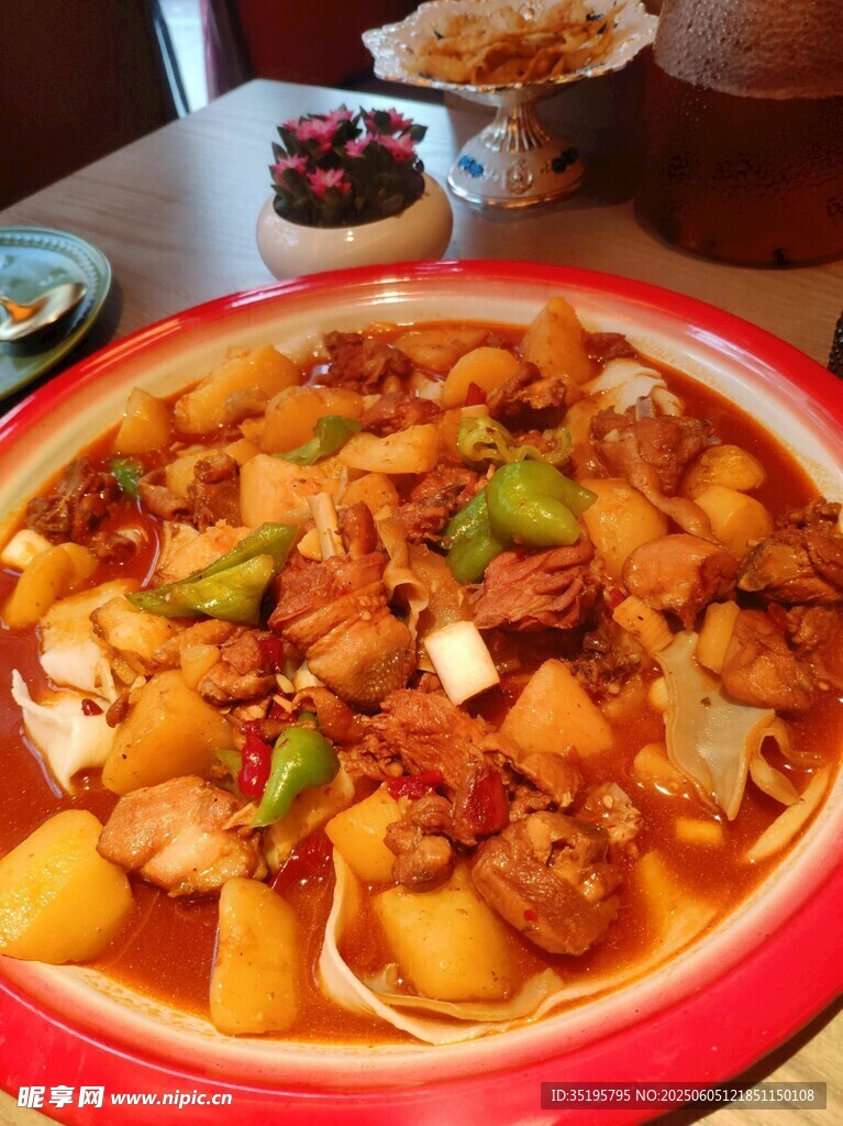 美味红烧鸡块土豆
