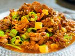 美味香辣炒肉块