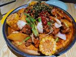 美味香锅食材丰富诱人