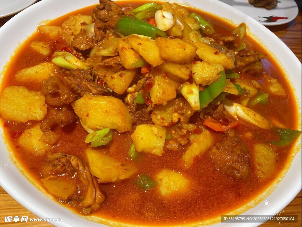 美味土豆烧鸡块