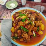 美味大盘鸡诱人上桌