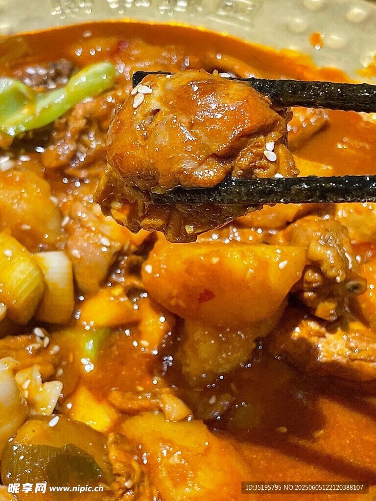 美味红烧牛蛙美食特写