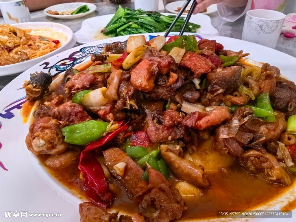 美味红烧排骨菜肴
